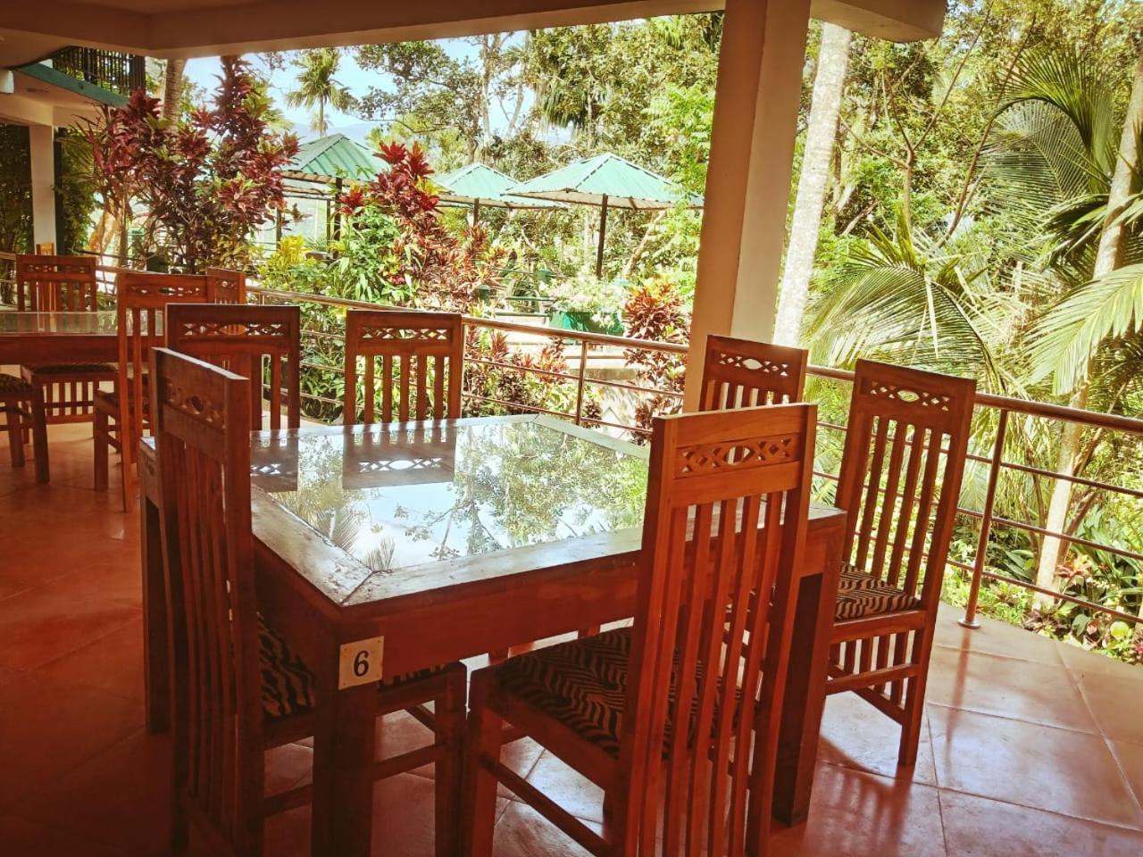 Rainforest Lodge, Deniyaya Singheraja Ngoại thất bức ảnh