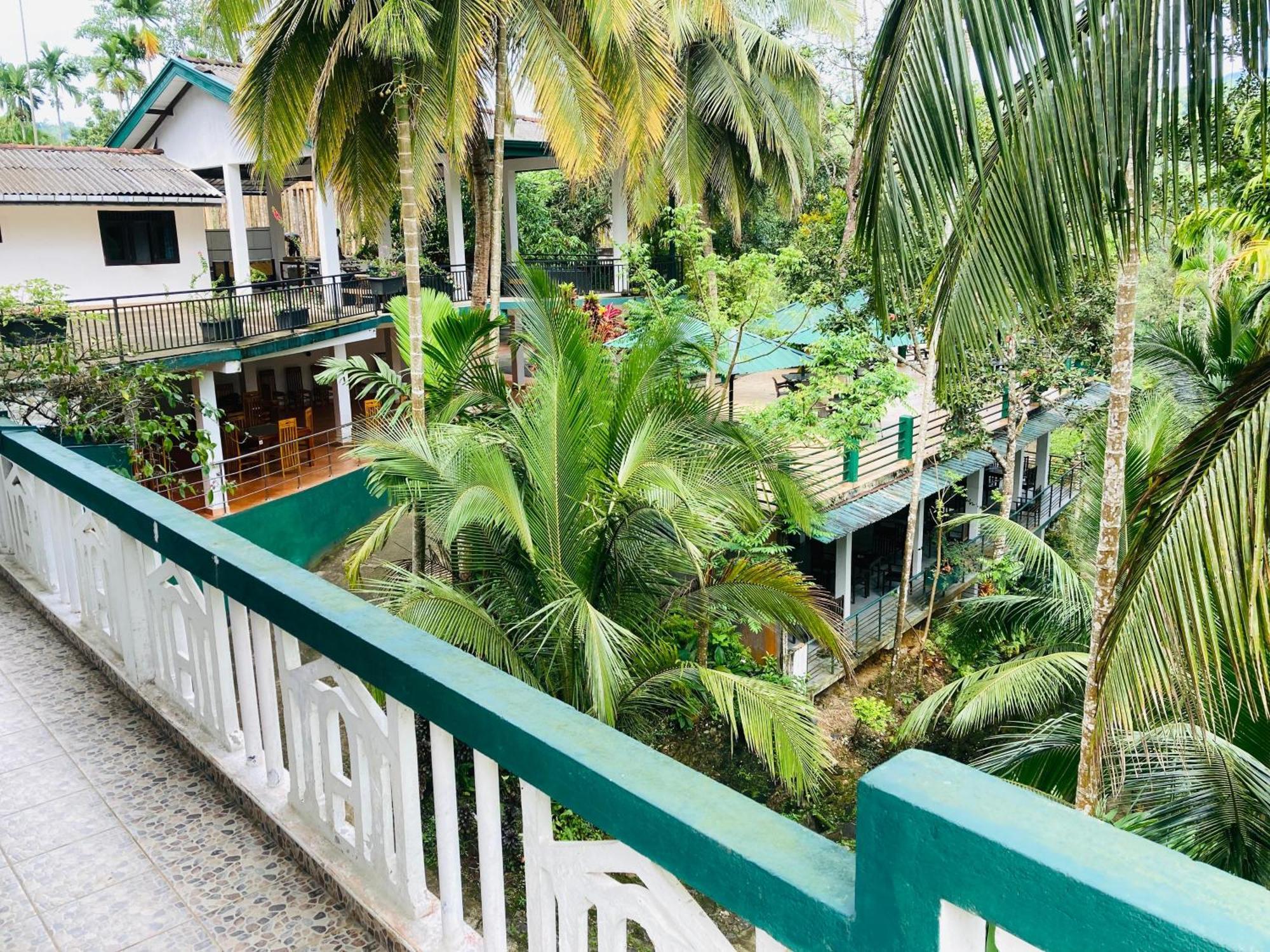 Rainforest Lodge, Deniyaya Singheraja Ngoại thất bức ảnh