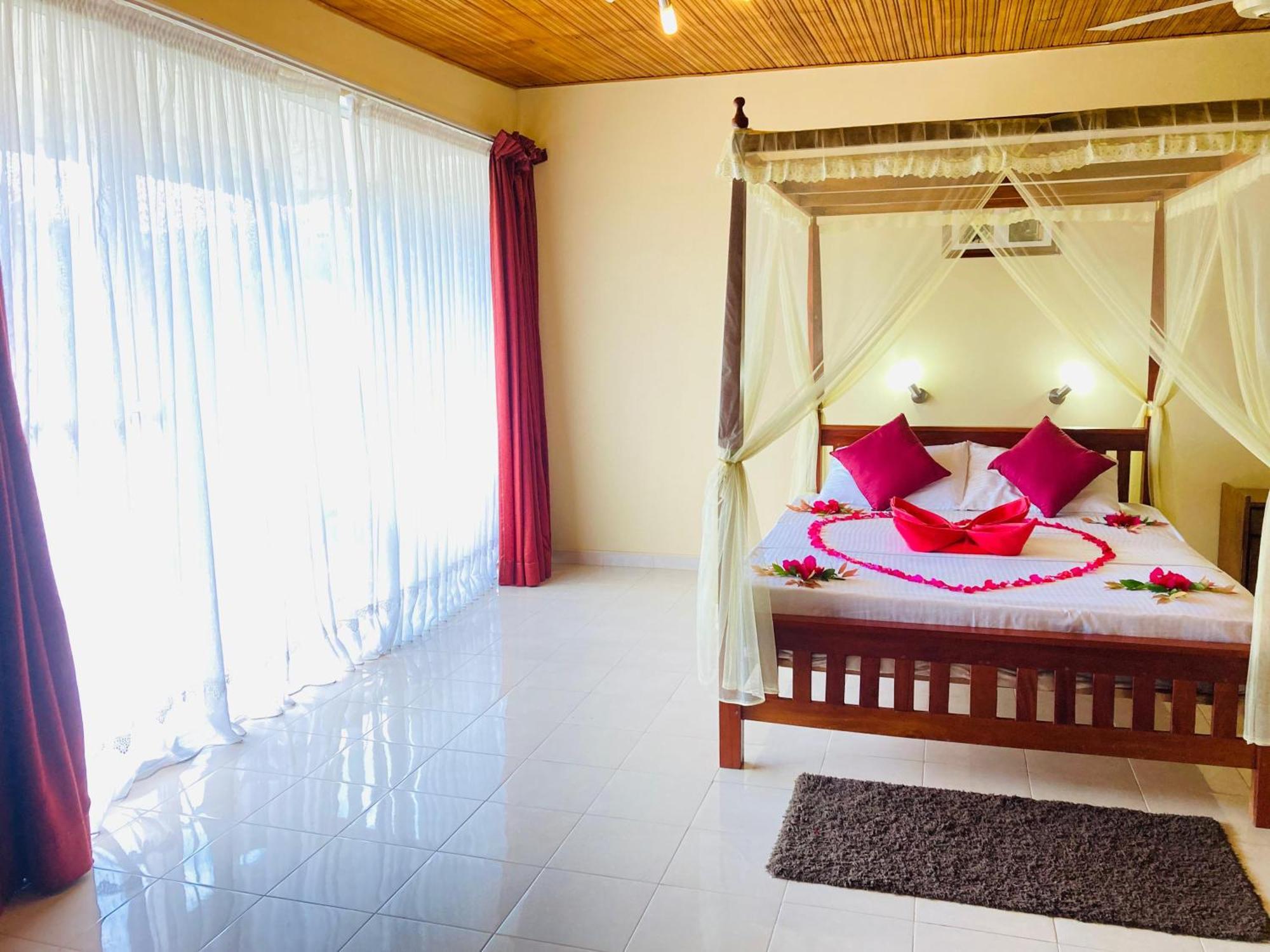 Rainforest Lodge, Deniyaya Singheraja Ngoại thất bức ảnh