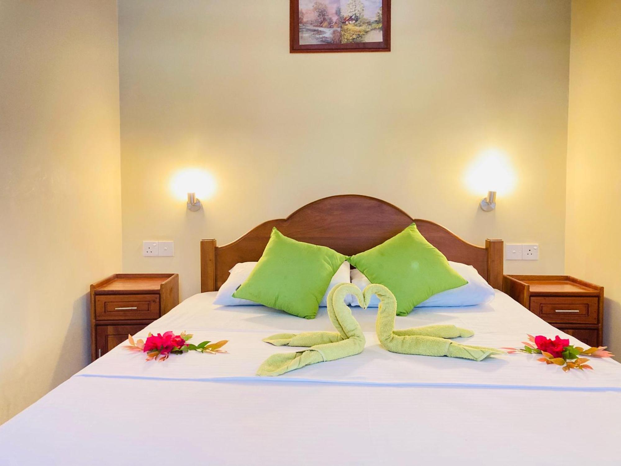 Rainforest Lodge, Deniyaya Singheraja Ngoại thất bức ảnh